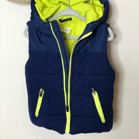 GABE Rogers puffer vest - Picture 8 of 8